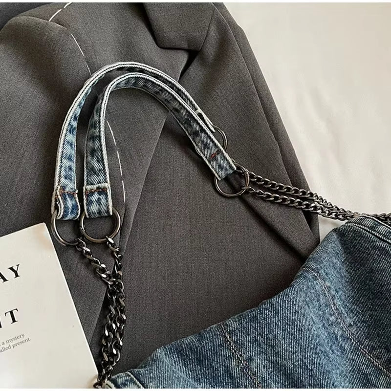 Elevate Your Style with the Classic American Retro Denim Canvas Shoulder Bag