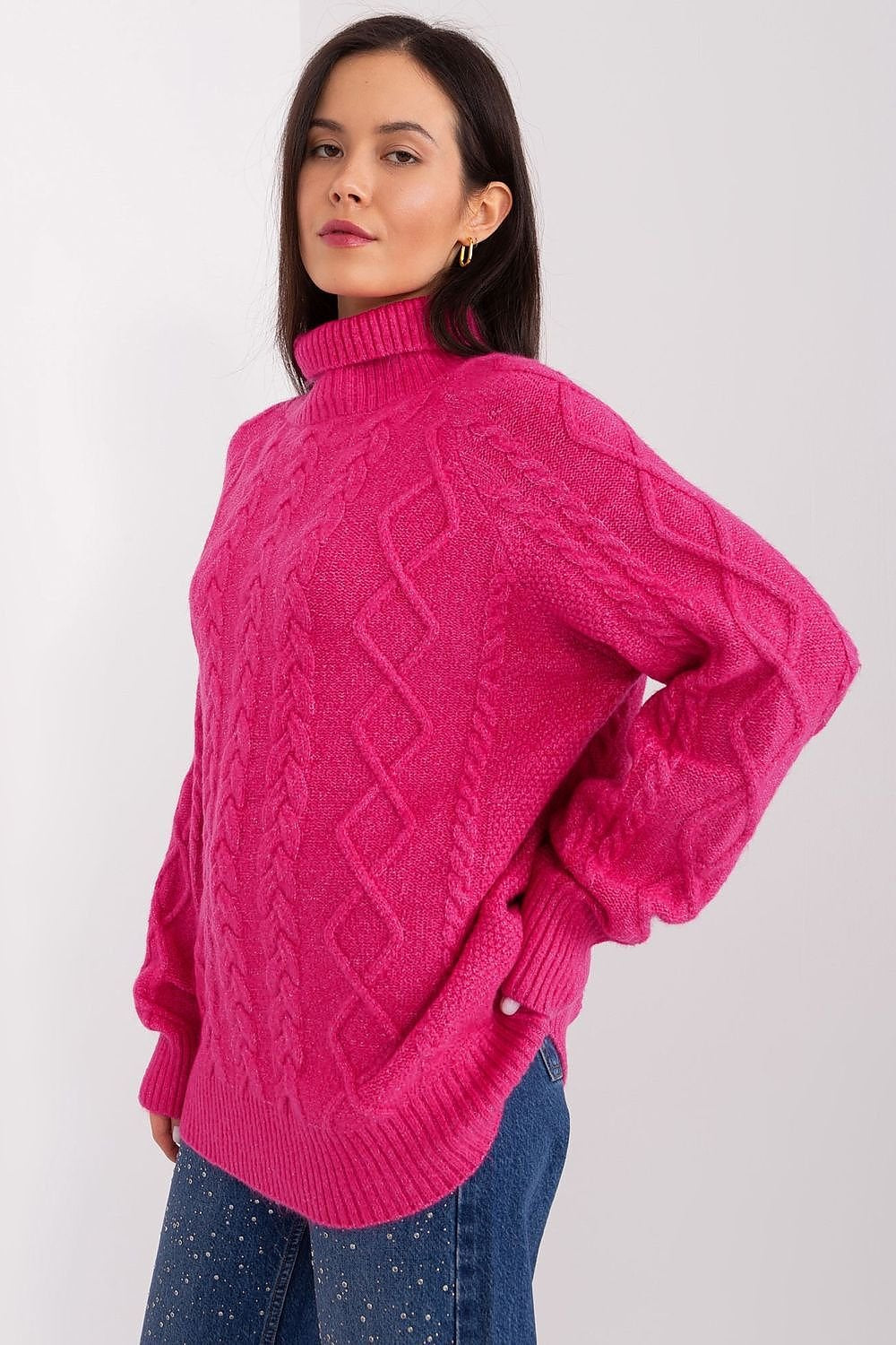 Elevate Your Wardrobe with Our Women’s Plaid Turtleneck Sweater – The Perfect Blend of Casual Comfort and Timeless Elegance