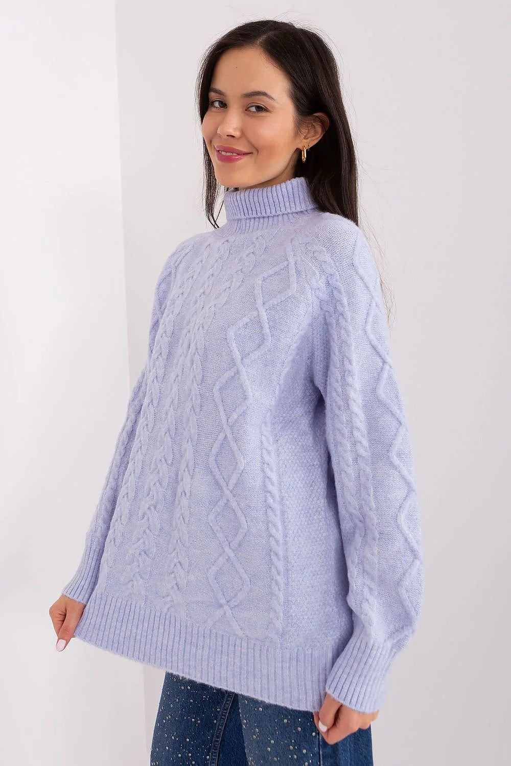 Elevate Your Wardrobe with Our Women’s Plaid Turtleneck Sweater – The Perfect Blend of Casual Comfort and Timeless Elegance