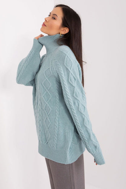 Elevate Your Wardrobe with Our Women’s Plaid Turtleneck Sweater – The Perfect Blend of Casual Comfort and Timeless Elegance