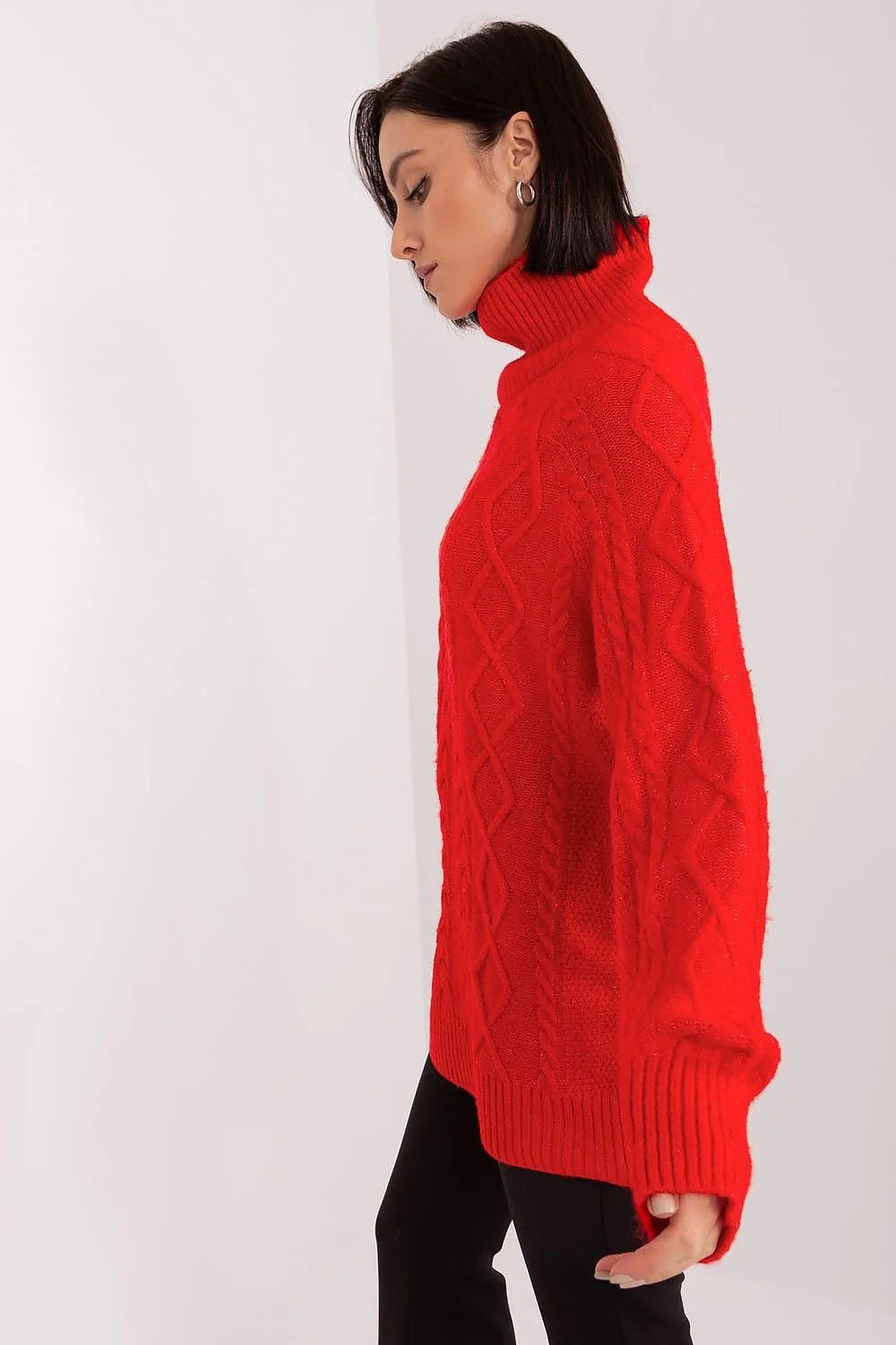 Elevate Your Wardrobe with Our Women’s Plaid Turtleneck Sweater – The Perfect Blend of Casual Comfort and Timeless Elegance